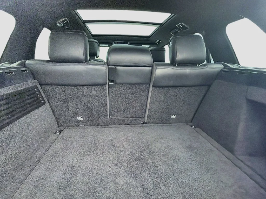 Used 2020 Black Land Rover HSE image 29