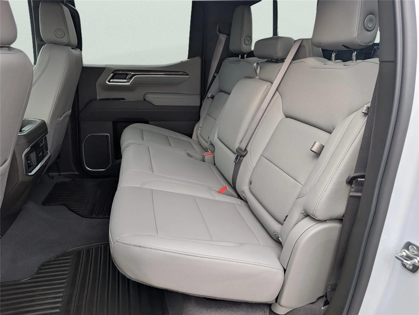 2026 Chevrolet Silverado 1500 LTZ - Photo 10