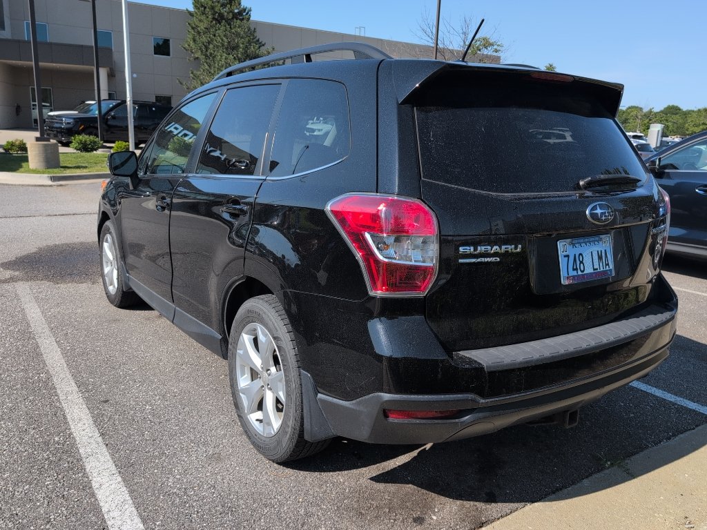 Used 2014 Crystal Black Silica Subaru 2.5i Touring image 5