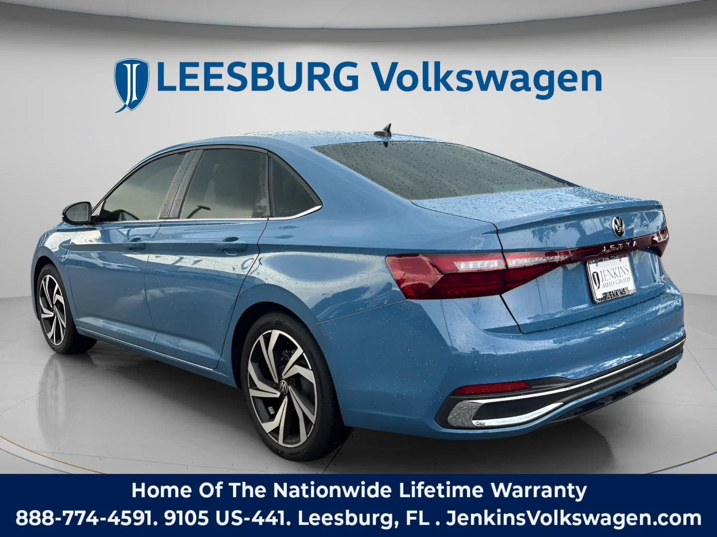 Used 2025 Monterey Blue Volkswagen SEL image 5