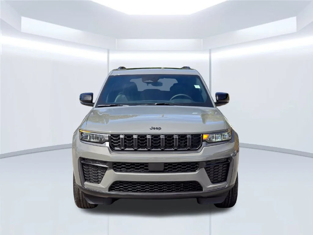 New 2027 Gray Jeep Laredo Altitude image 16
