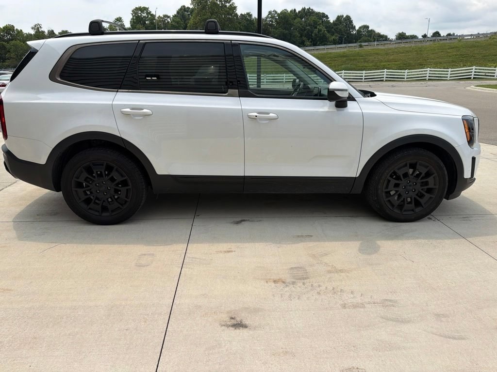 Used 2021 Snow White Pearl Kia EX image 4