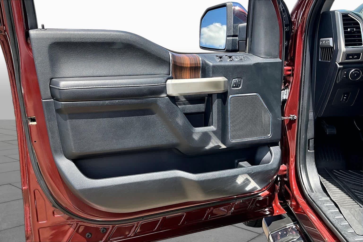 Used 2017 Bronze Fire Metallic Ford Lariat image 22