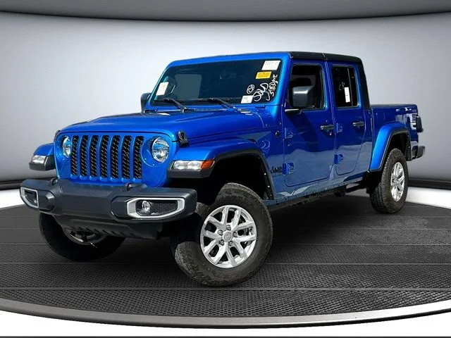 Used 2023 Blue Jeep Sport S 4x4 image 1