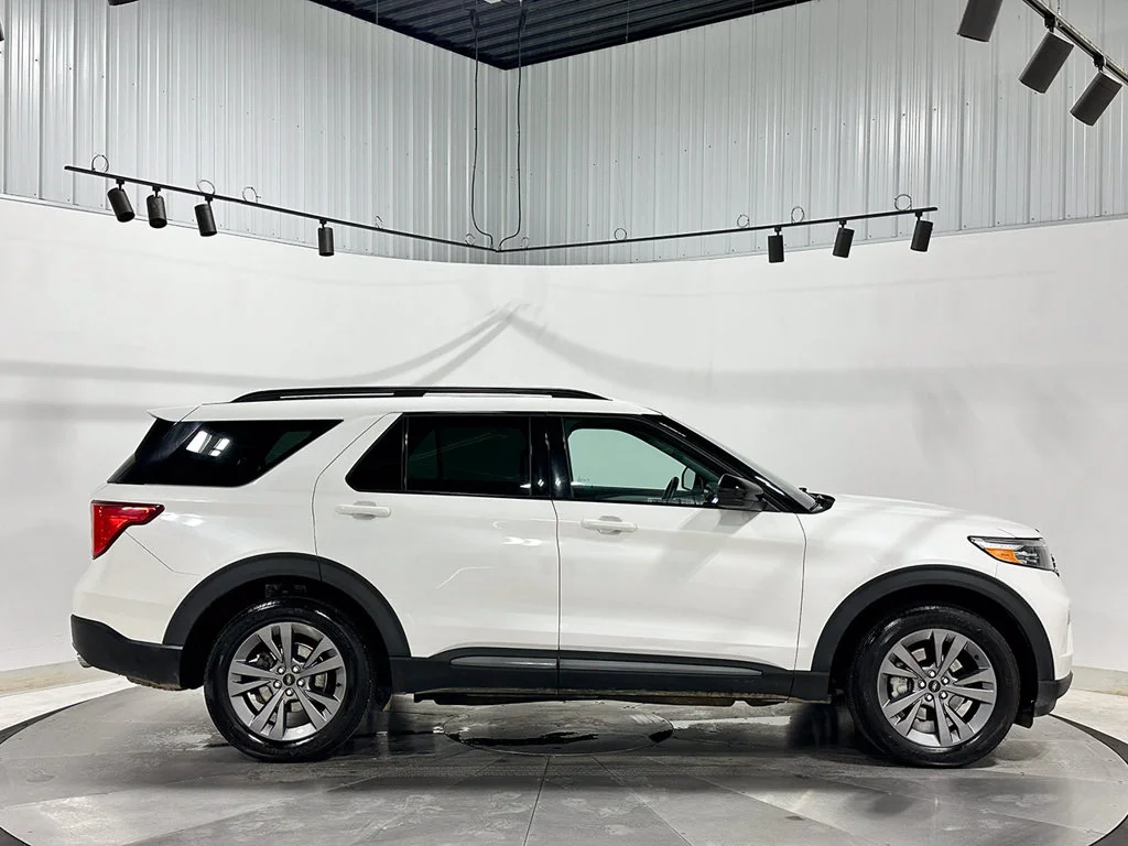 Used 2022 White Ford XLT image 10