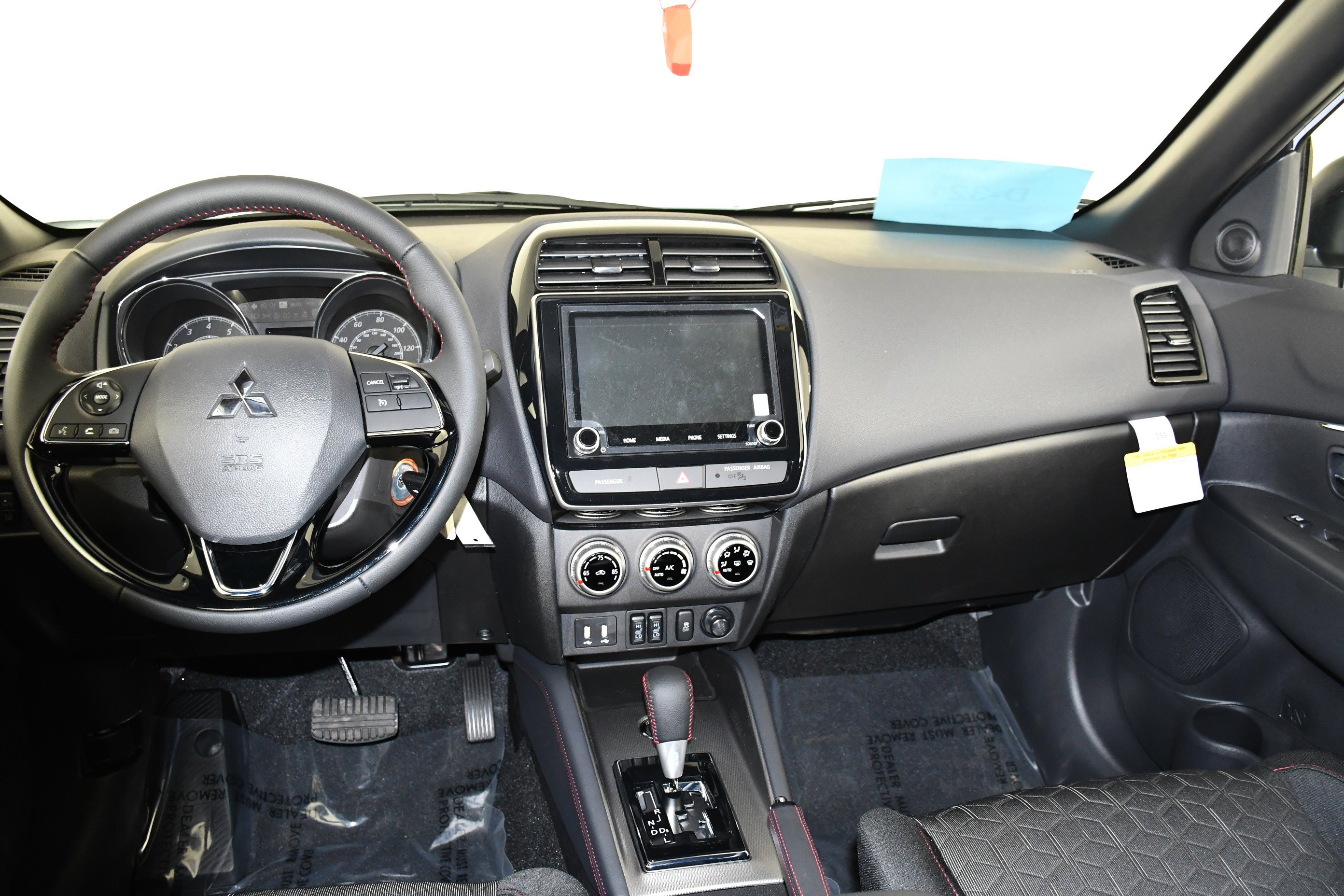 New 2026 White Diamond Mitsubishi Trail Edition image 11