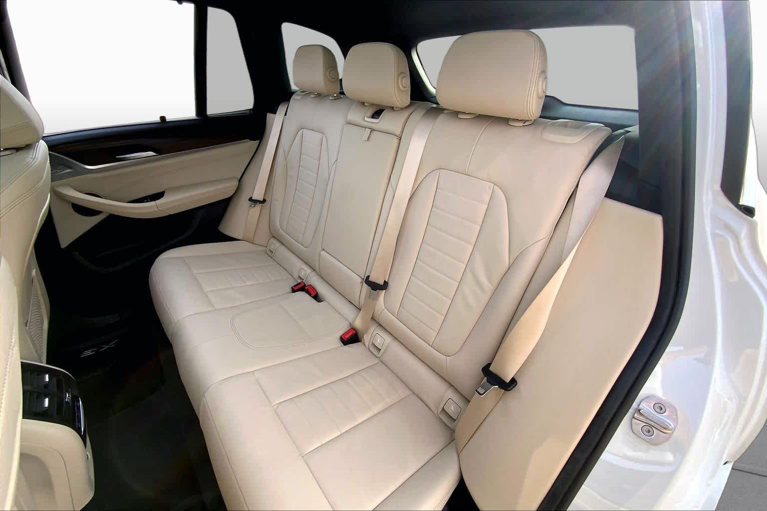 Used 2019 Alpine White BMW sDrive30i image 21