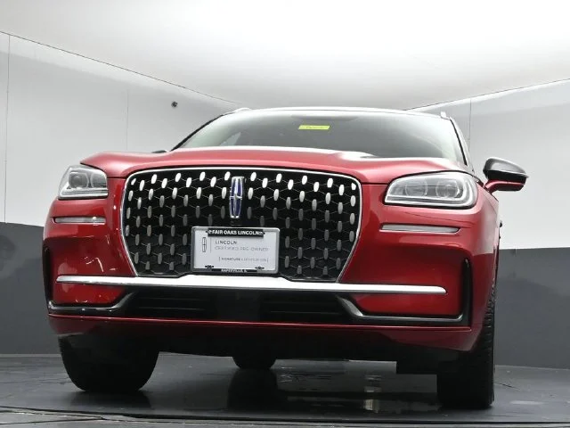 Used 2023 Red Lincoln Grand Touring image 40