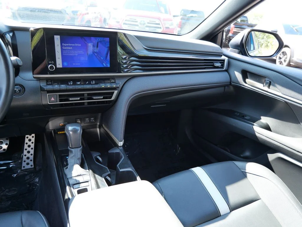 Certified Used 2025  Toyota SE image 14