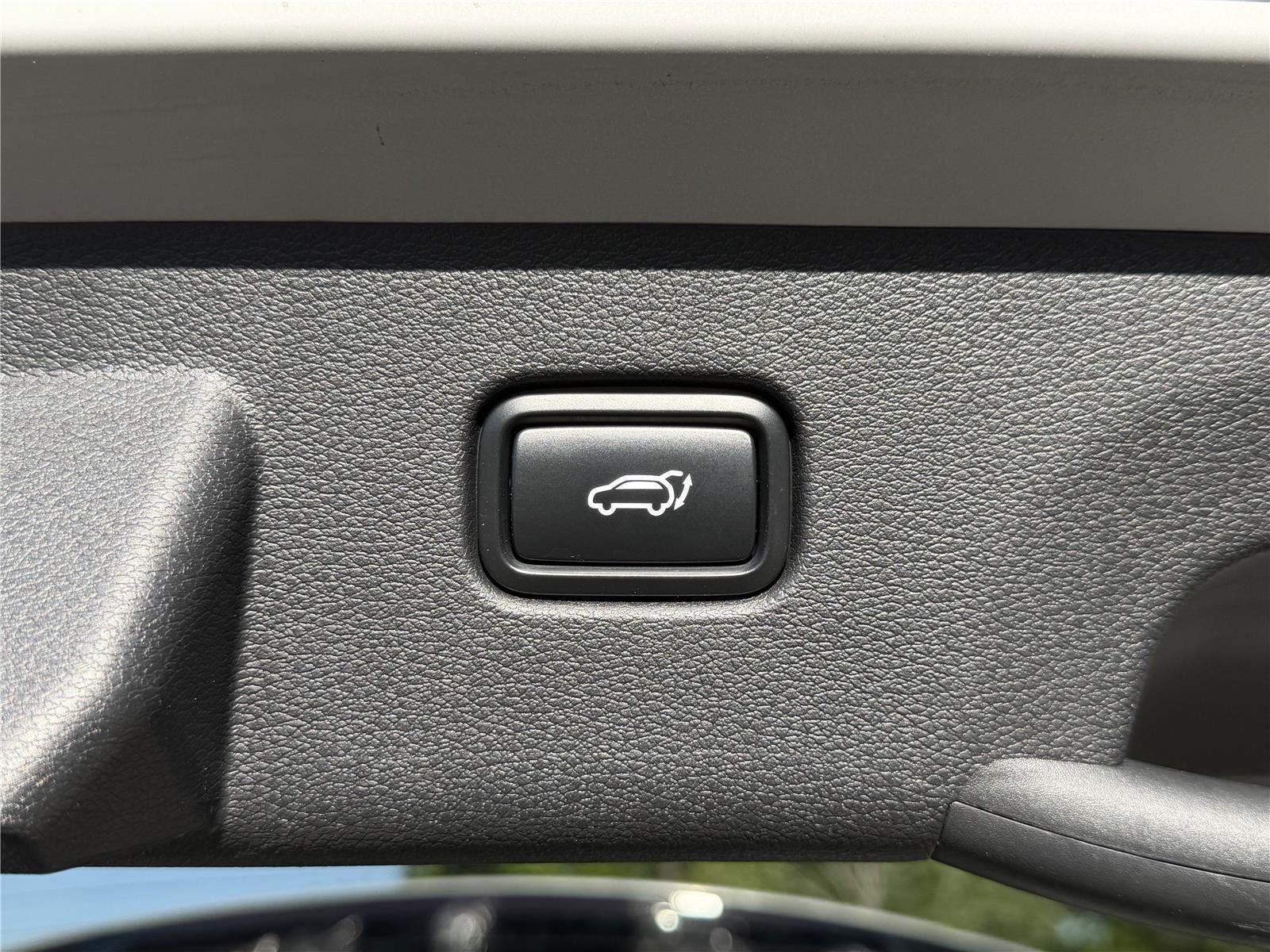 Used 2023 Wolf Gray Kia X-Line image 33
