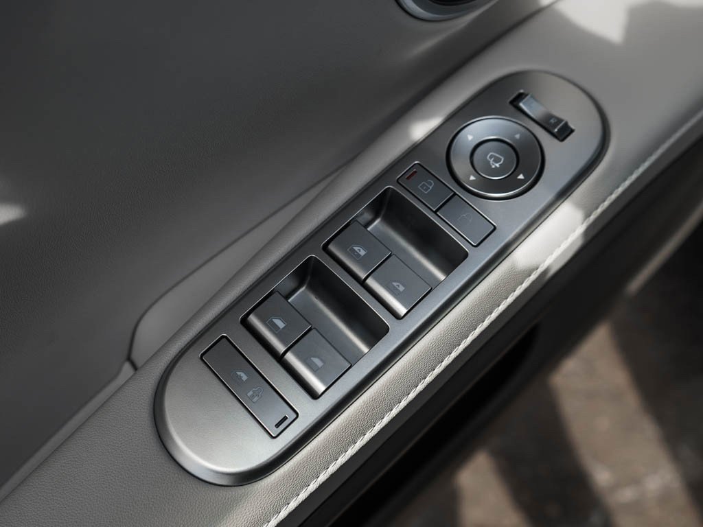 New 2026 Ecotronic Gray Pearl Hyundai SEL Premium 8P AWD image 18