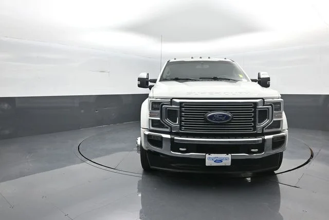 Certified Used 2020 White Metallic Ford Lariat image 3