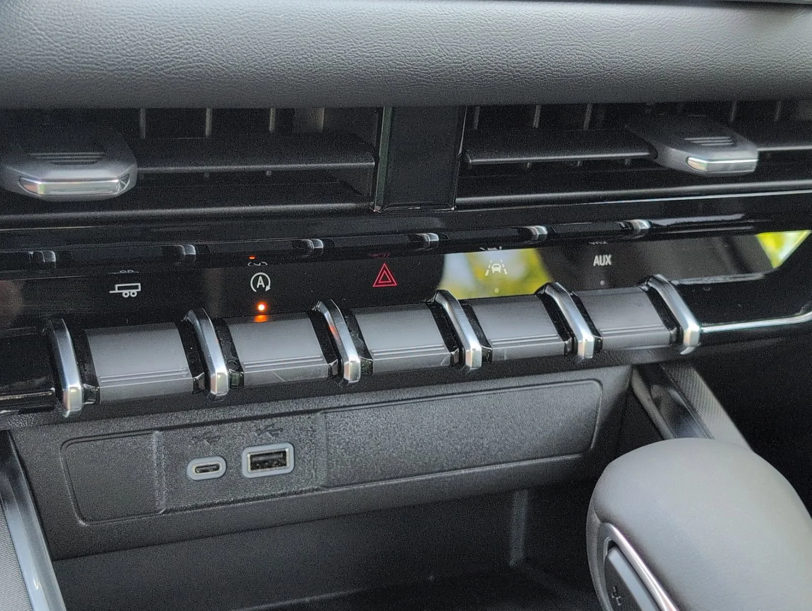 2025 GMC Canyon Elevation - Photo 17