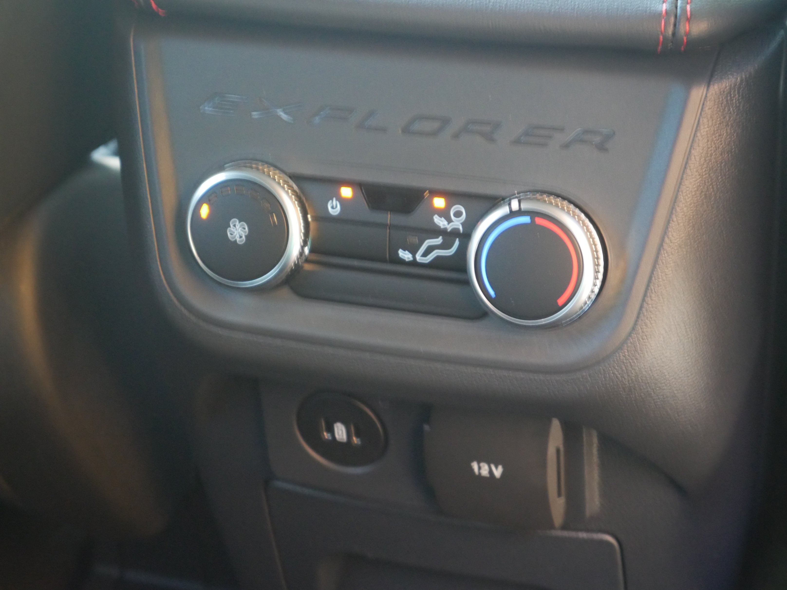New 2026 Carbonized Gray Metallic Ford ST-Line image 34