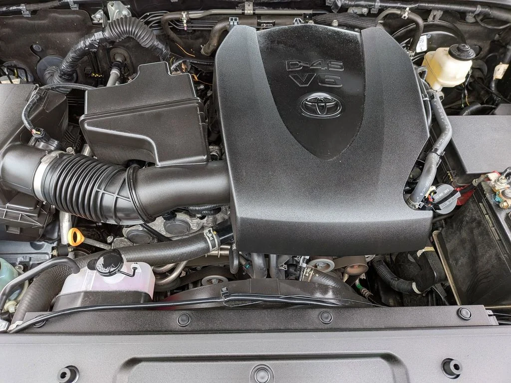 Used 2022 Gray Toyota SR image 28