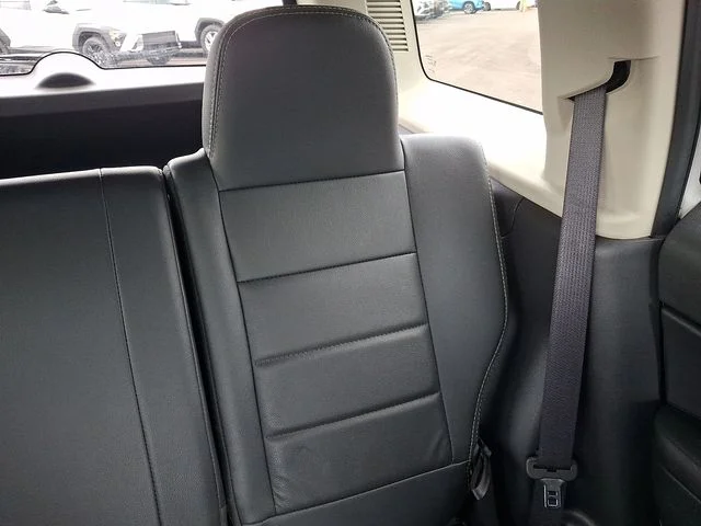 Used 2017 White Jeep Latitude image 21