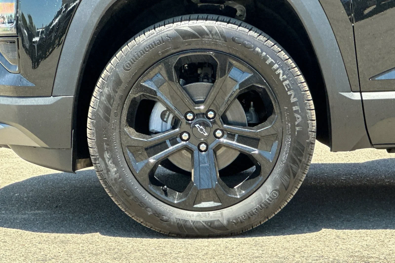 New 2027 Mosaic Black Metallic Chevrolet LT image 27