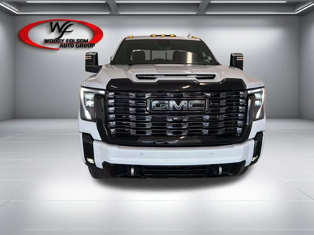 New 2026 Glacier White Tricoat GMC Denali Ultimate image 2