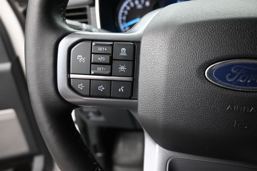 Used 2023 White Ford XLT image 6