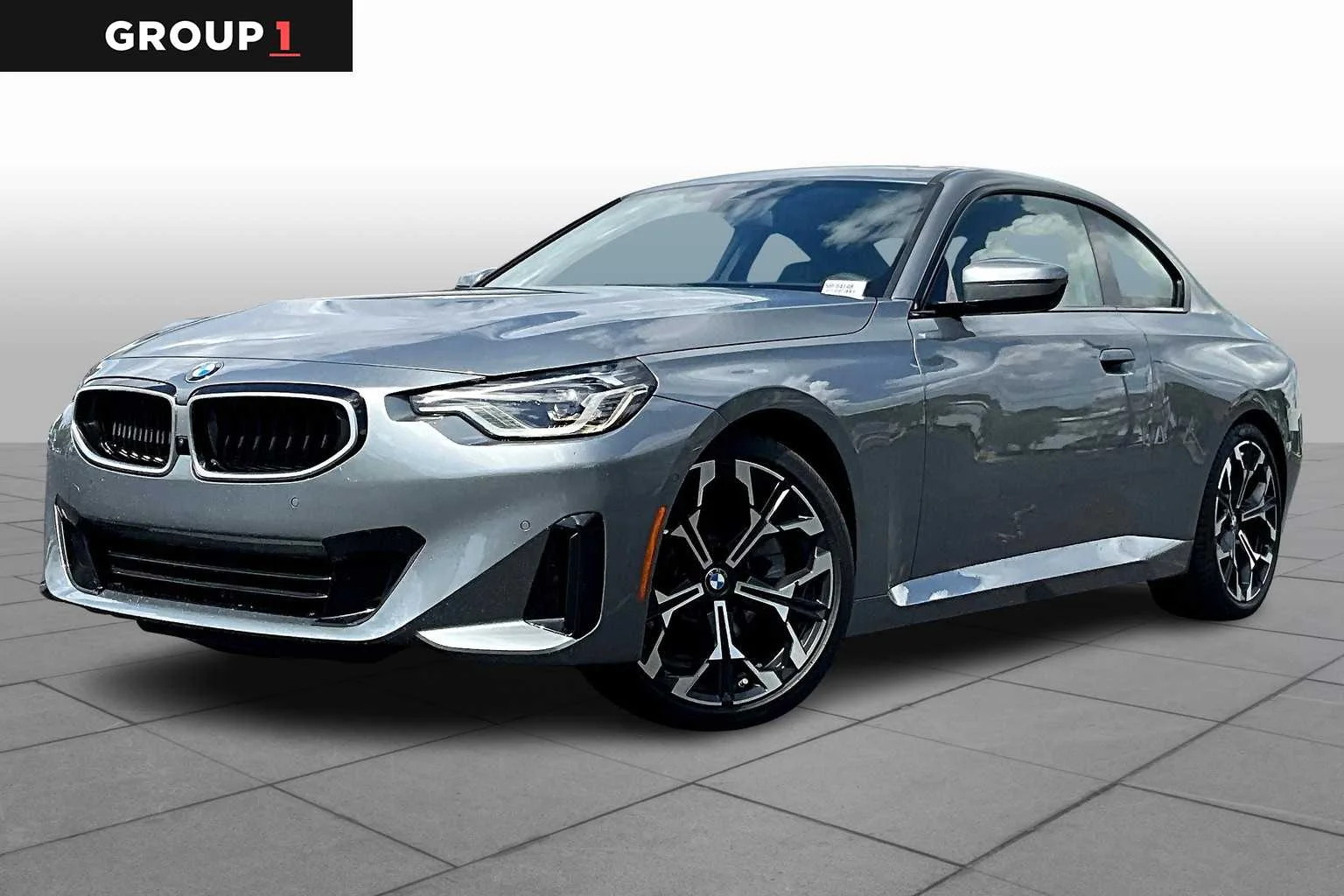 2025 BMW 2 Series 230i Coupe's photo