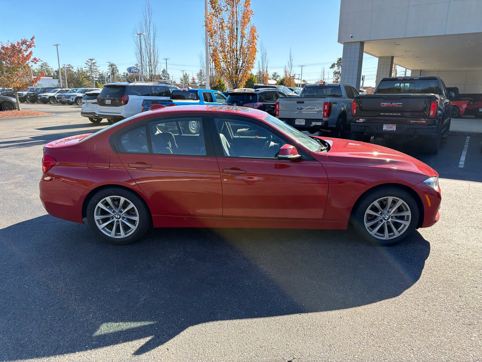 Used 2018 Melbourne Red Metallic BMW 320i xDrive image 6