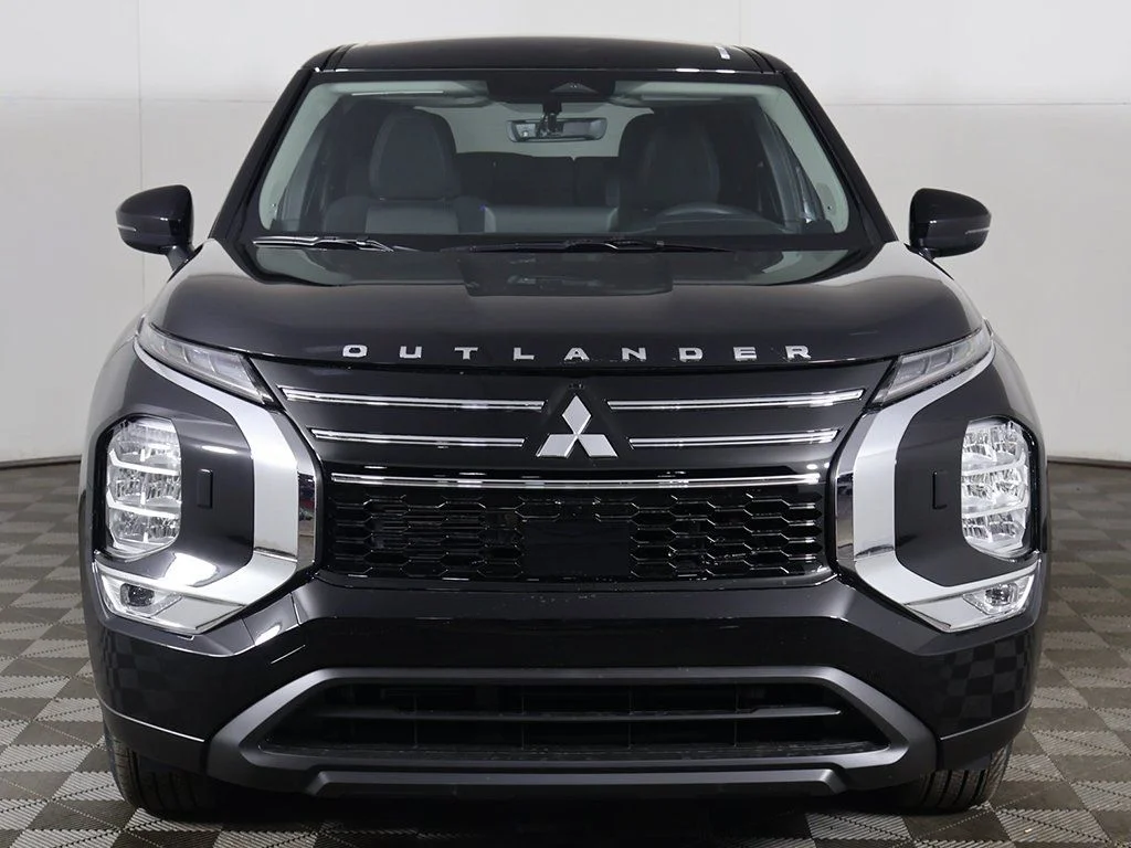 New 2026 Black Mitsubishi ES image 12