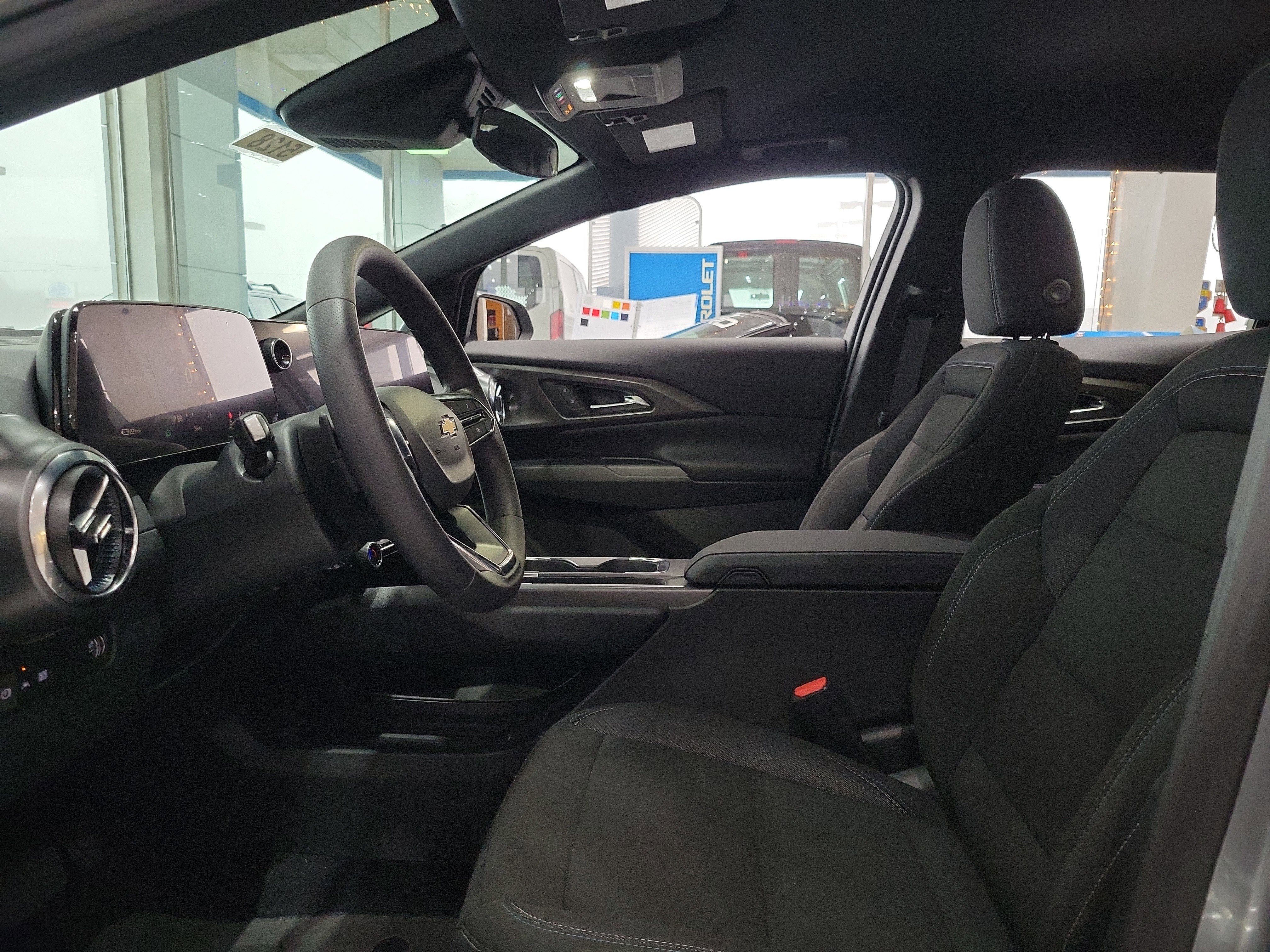 2026 Chevrolet Equinox EV 1LT - Photo 15