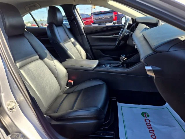 Used 2019 Silver Mazda Select image 20