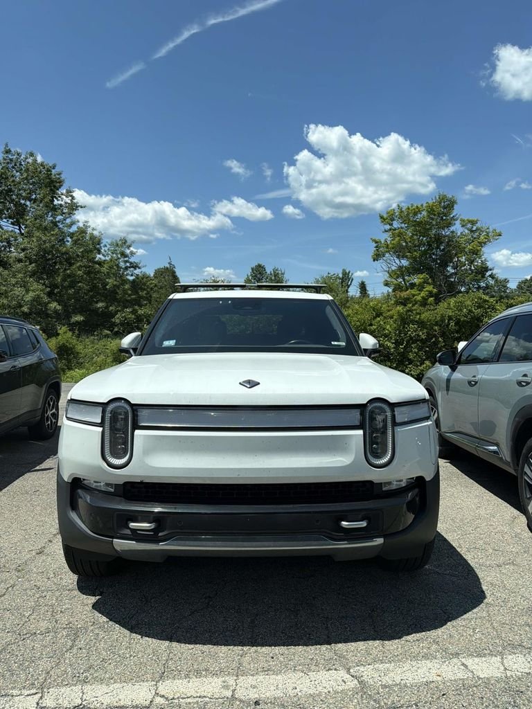 Used 2022 White Rivian Adventure image 3