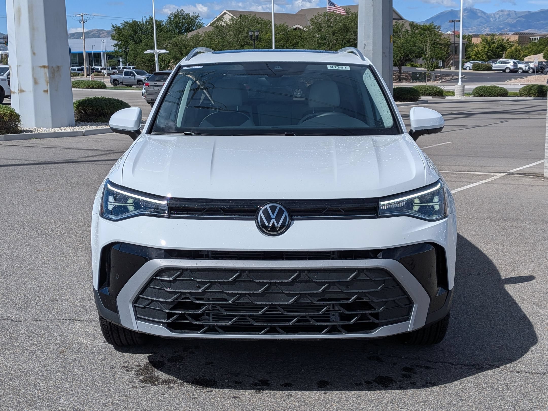 New 2026 Pure White Volkswagen SE image 9