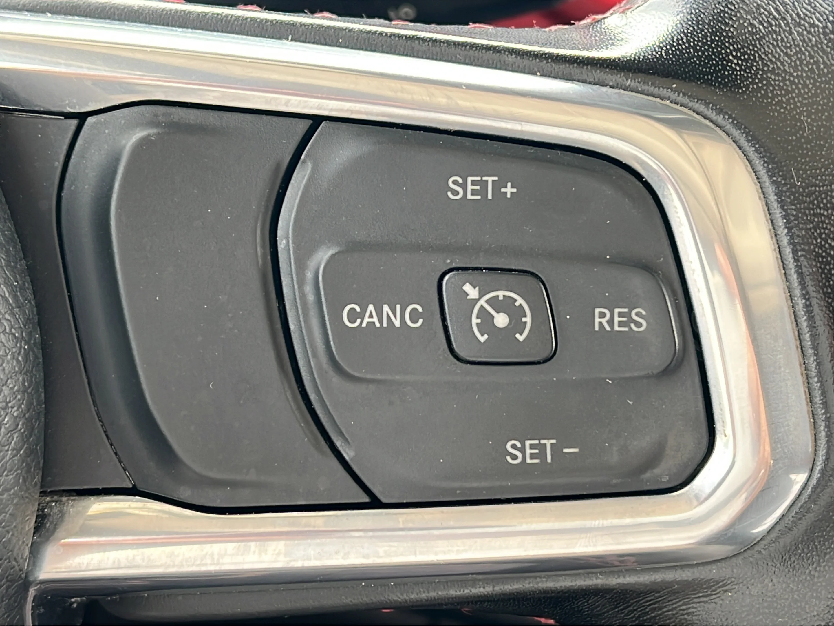Used 2022 Bright White Clearcoat Jeep Rubicon image 23