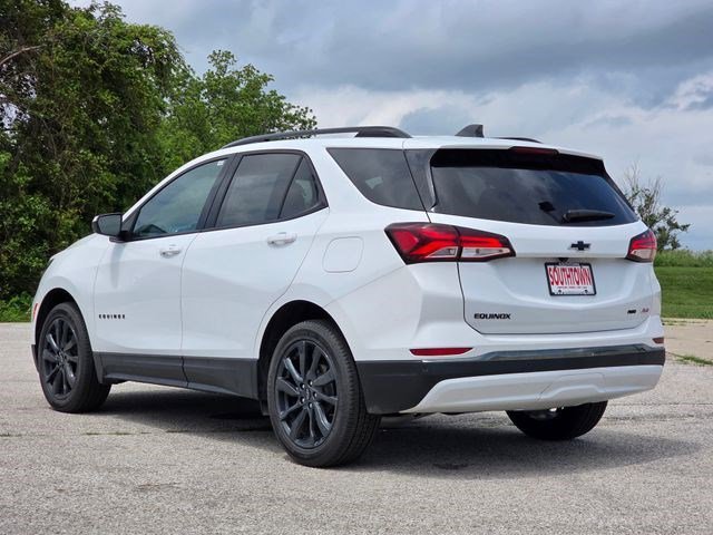 Used 2023 Summit White Chevrolet RS image 5