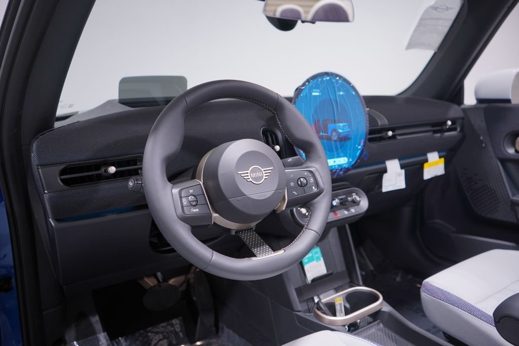 New 2026 Blue MINI Signature Plus image 10