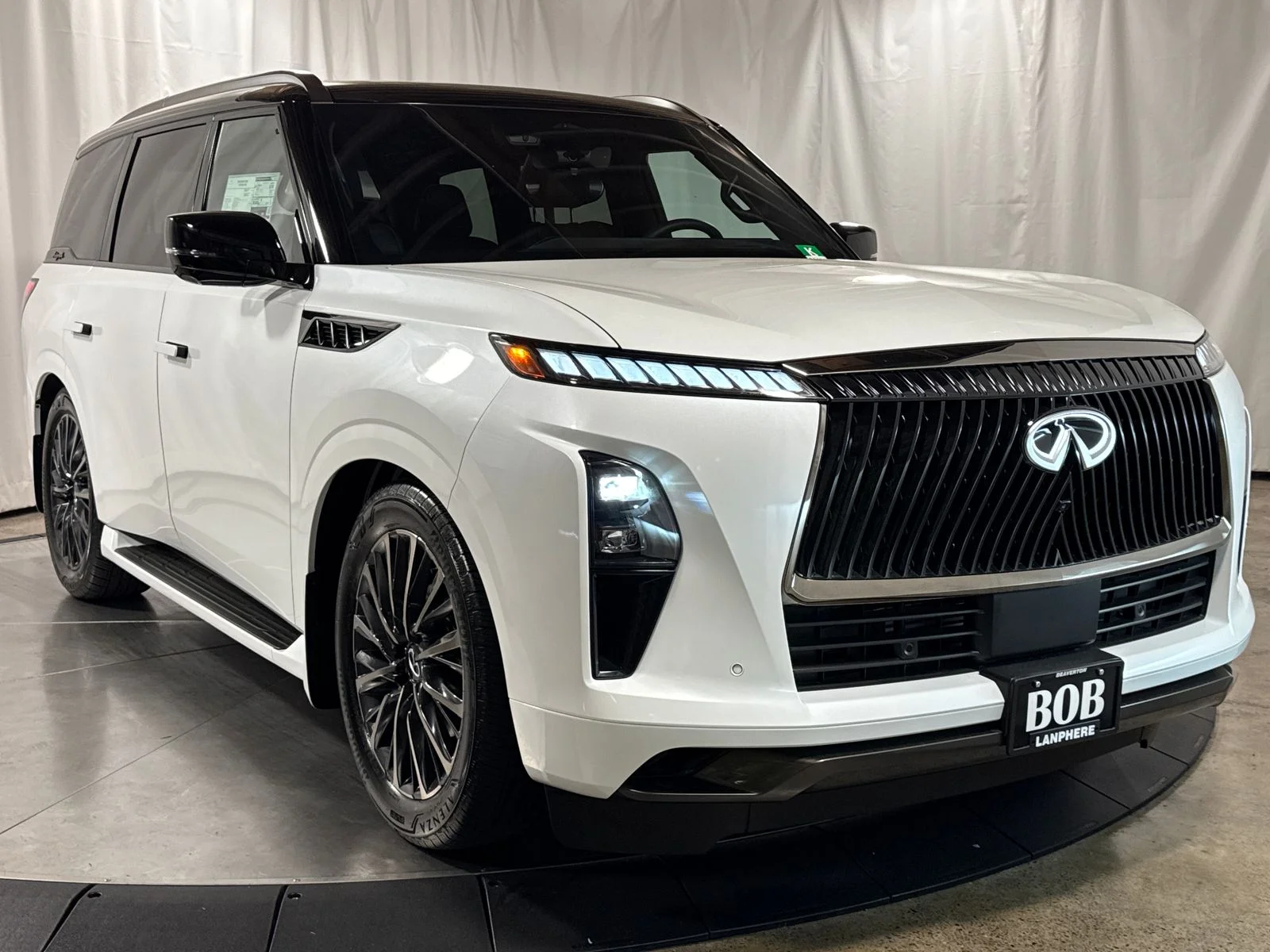 New 2026 2T RADIANT WHIT INFINITI Autograph 4WD image 13