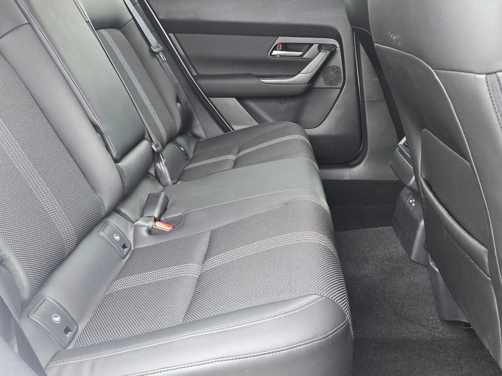 Used 2024 Wind Chill Pearl Mazda 2.5 S Premium Package image 21