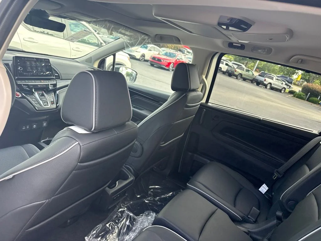 2026 Honda Odyssey Elite - Photo 13