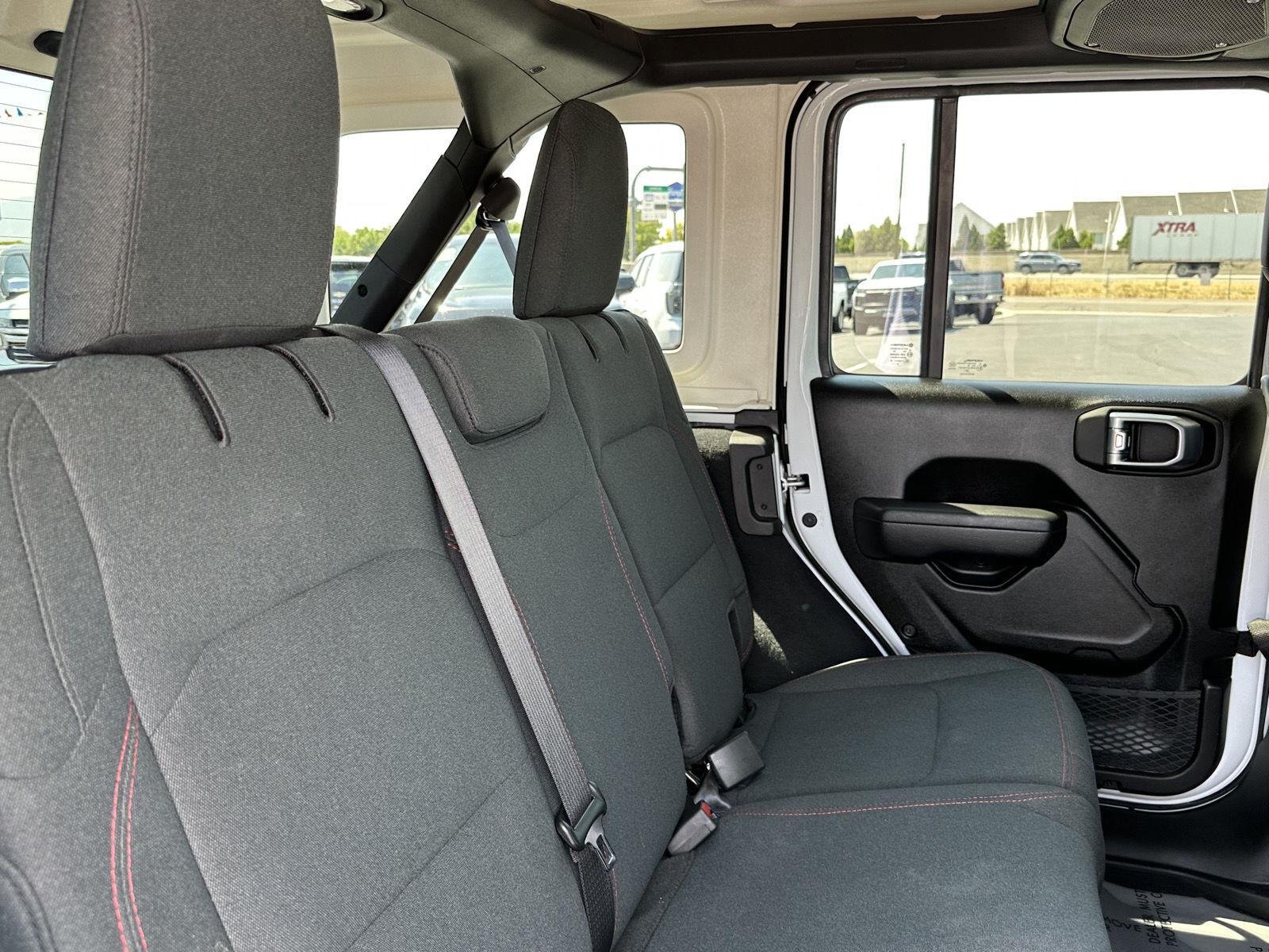 Photo 44