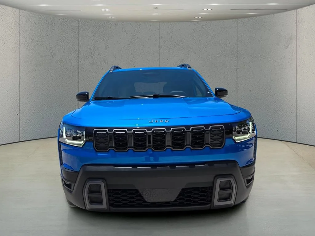 New 2026 Hydro Blue Pearl-Coat Exterior Paint Jeep Limited image 12