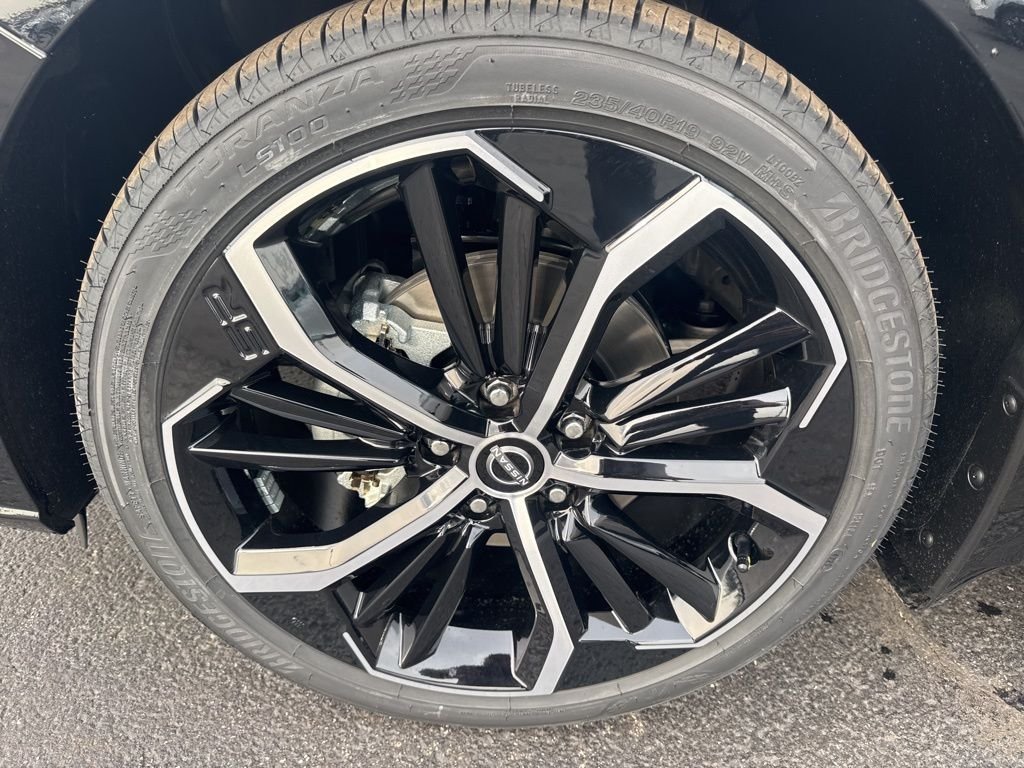 New 2026 Super Black Nissan SR image 10