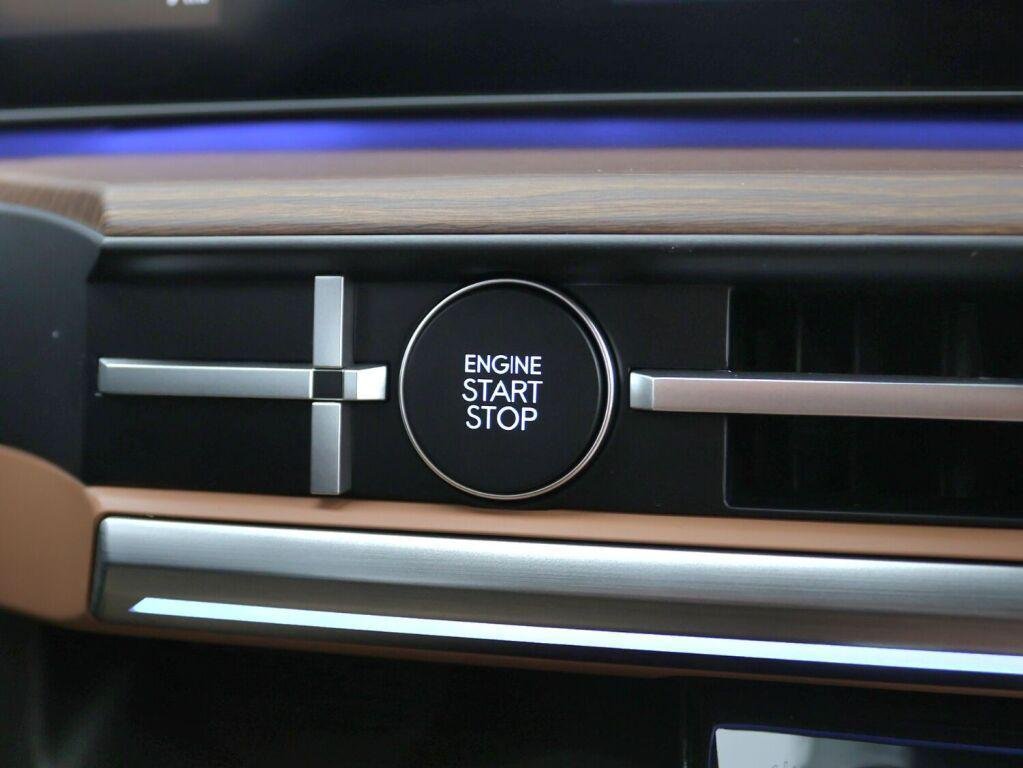 New 2026 Black Hyundai Calligraphy AWD image 32