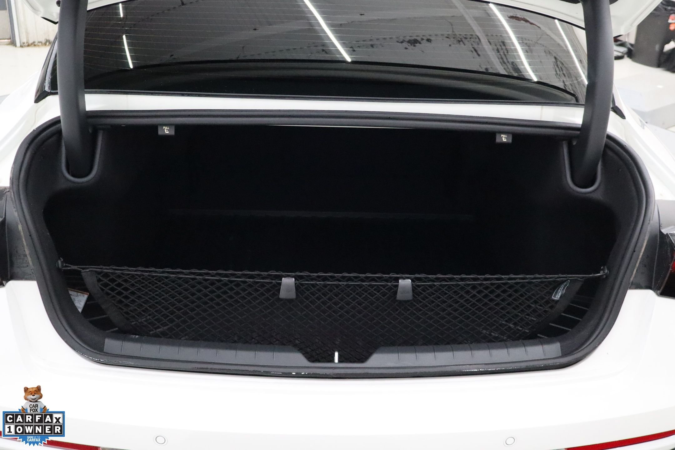 Used 2025 White Kia GT-Line image 27