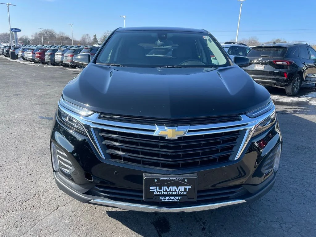 Used 2024 Mosaic Black Metallic Chevrolet LT image 25