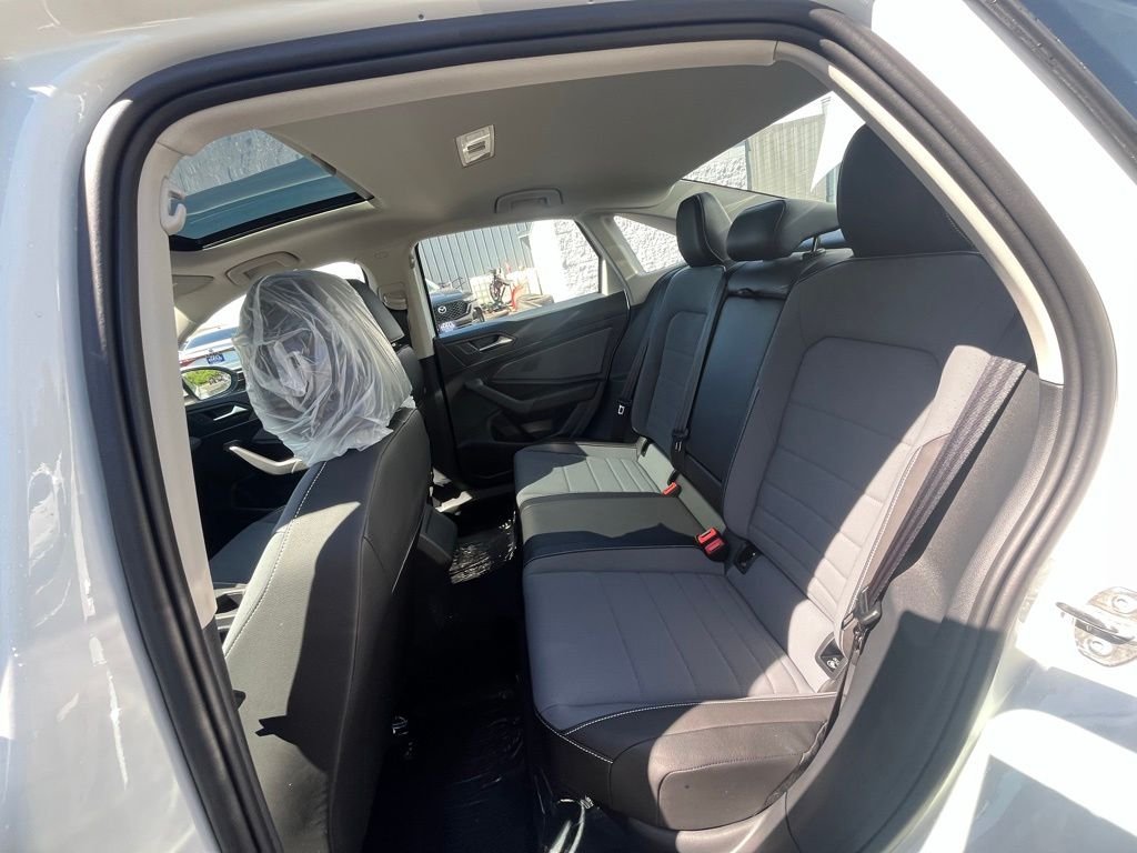 New 2026 White Volkswagen 1.5T SE image 23