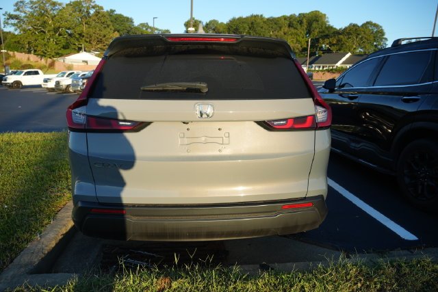 Used 2025  Honda EX image 17