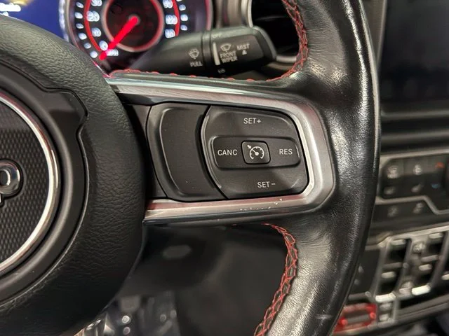 Used 2022 Silver Jeep Rubicon image 16