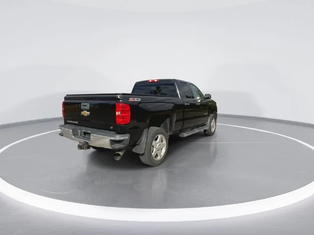 Used 2015 Black Chevrolet LT image 11