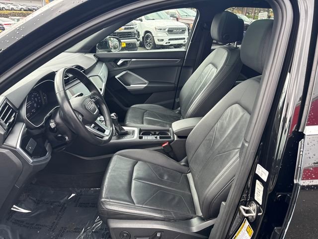 Used 2021 Mythos Black Metallic Audi Premium image 15