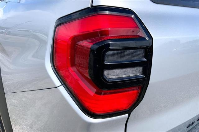 Certified Used 2025 CUTTING EDGE Toyota  image 28