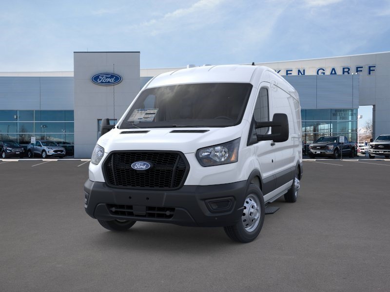 New 2026 Oxford White Ford Base image 2