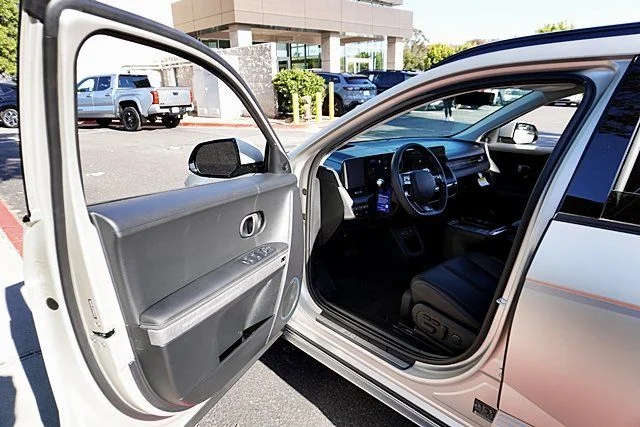 Used 2026 Gold Hyundai Limited image 39